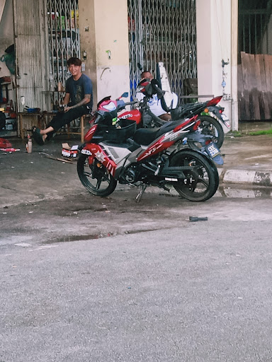 Ban Hua Motor Tyre & Battery CO.