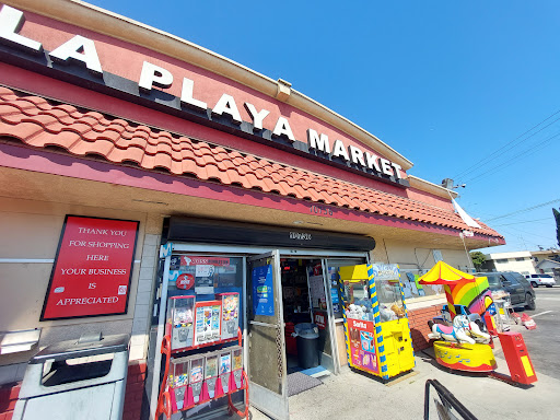 LA PLAYA MARKET