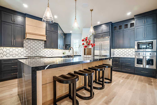 Las Vegas Wholesalers Kitchen and Bathroom Cabinet Center