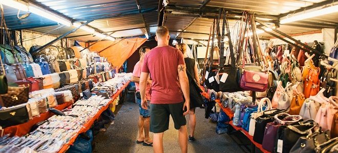 Pasar Malam Batu Feringghi: Keriangan Makanan Jalanan & Budaya Tempatan