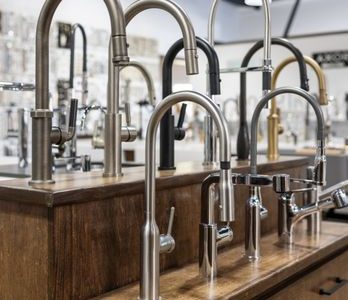 Grifos y Accesorios de Cocina: Guía de Diseño y Tendencias en Faucets y Fixtures
