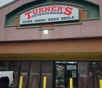 Turners Outdoorsman en Norwalk – Equipo de caza y pesca premium