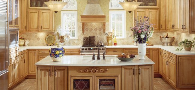 Armarios de cocina con CRM: organización y diseño elegante para almacenamiento óptimo